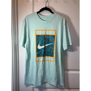 Men’s Nike Tshirt